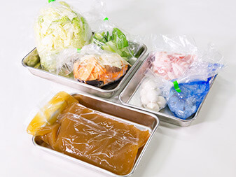 つゆや小分けになった食材のカット等、実際に使用するパッケージをお送りいたします